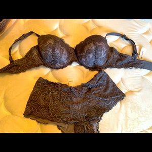 NEW BEAUTIFUL LA VIE EN ROSE GREY LACE BRA (38C) and PANTY(M) SET